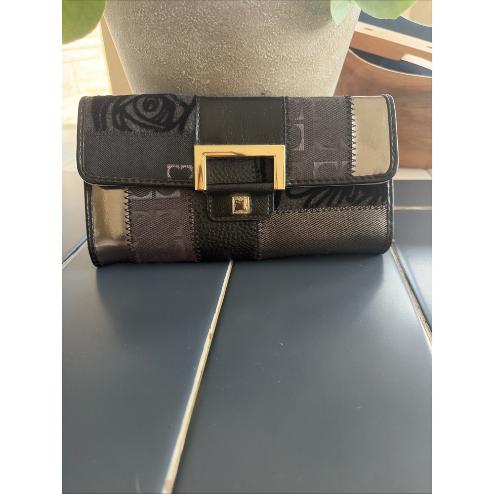 Liz Claiborne New York wallet Patchwork Design Gold Time Hardware New! E10